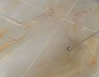 乌兰察布市瓷砖空鼓维修公司分享粘合剂选择不当在瓷砖铺贴过程中可能导致以下问题